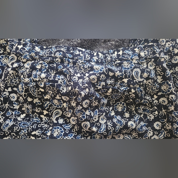 Gap Signature Ankle Pants - Picture 4 of 7